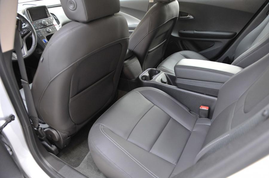  Chevrolet Volt 2013 года  (фото 47 из 82)